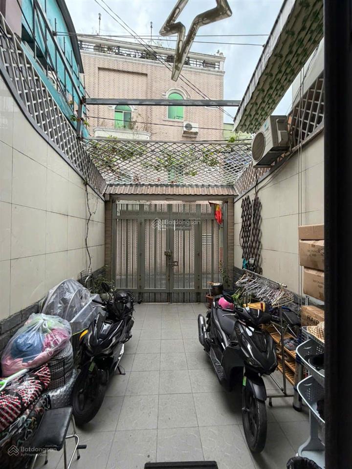 Nhà phố 3 tầng đường hồng bàng trung tâm q6, sổ hồng riêng, xe ô tô vào được giá thương lượng