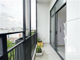 Cho thuê chdv mới 100% full nt gần secc, ufm, kcx tân thuận. ban công thoáng