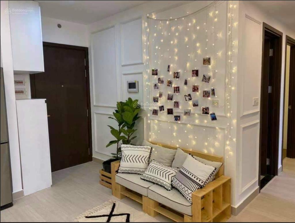 Hiện tại em đông còn duy nhất 1 căn ecogreen saigon đang ngộp bank đang cần chủ nhà mới