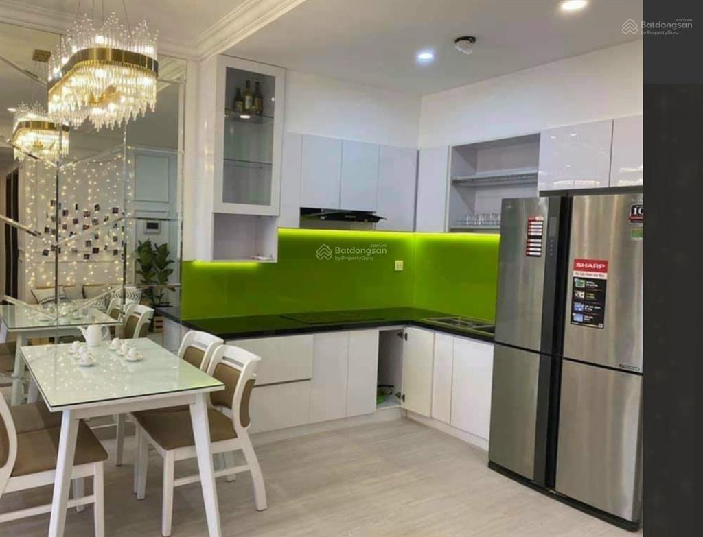 Hiện tại em đông còn duy nhất 1 căn ecogreen saigon đang ngộp bank đang cần chủ nhà mới