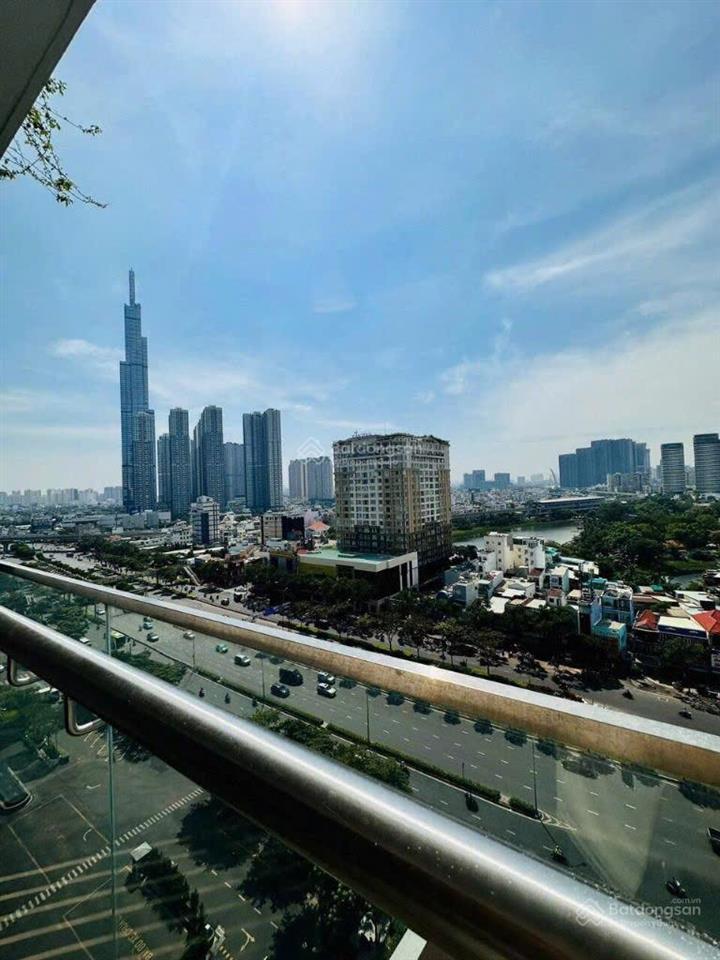 Ban công chill, phòng khách sáng, bếp gọn đúng kiểu sống hiện đại chỉ có thể tại parkview