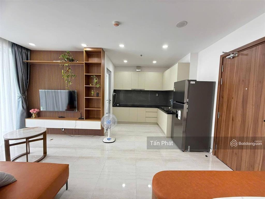 Giá tốt! chính chủ cần bán gấp ch galaxy 9 q4 dt 70m2 2pn 2wc,giá 1 tỷ 920 nội thất đầy đủ, còn tl