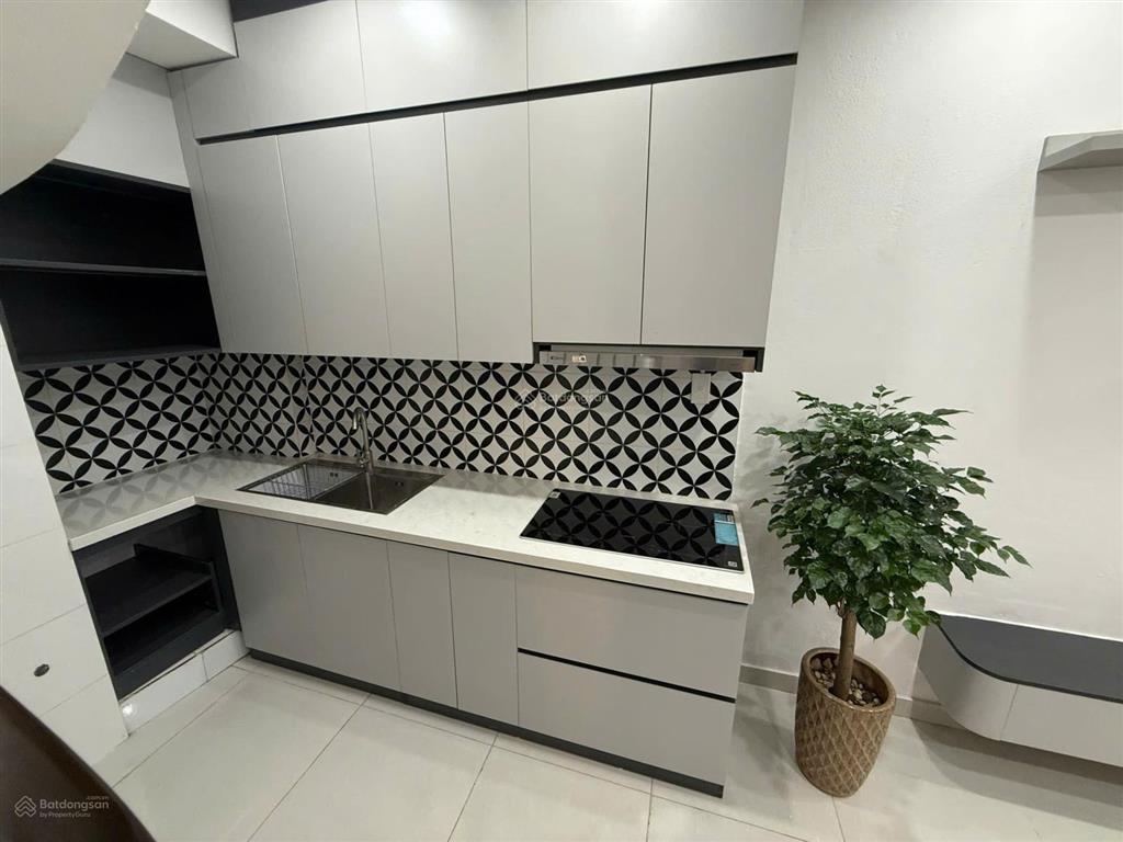 Bán gấp nhà đẹp giảng võ 1 nhà ra mặt phố  nhà mới full nội thất  trước nhà rộng 2m