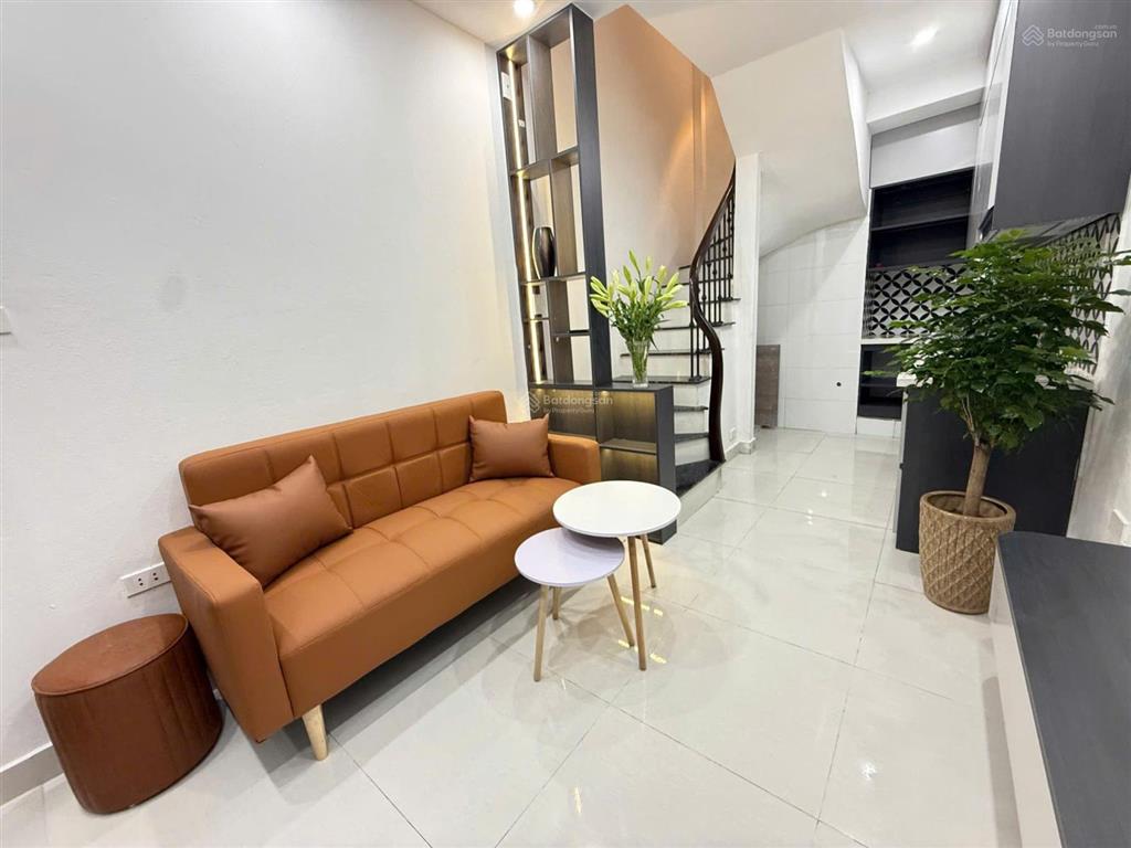Bán gấp nhà đẹp giảng võ 1 nhà ra mặt phố  nhà mới full nội thất  trước nhà rộng 2m