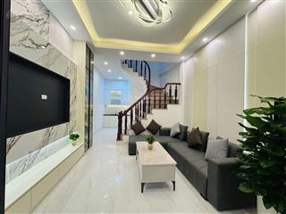 Hxh nguyễn thái sơn gần đh công nghiệp. 4 tầng.