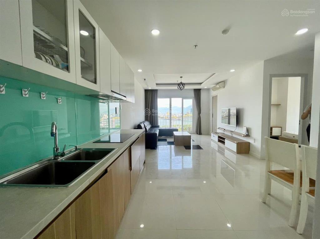 Bán gấp căn hộ cao cấp monarchy 75m2 giá 4.x tỷ