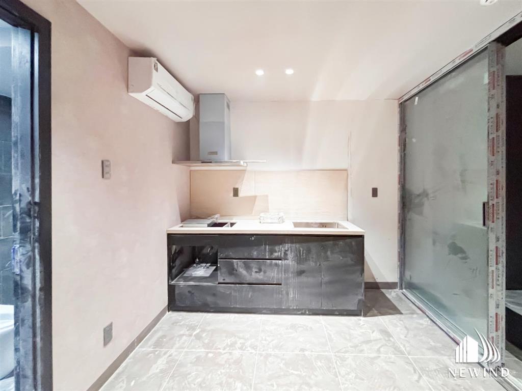 Nhà mới xây tại kdc trung sơn q7 hàng hiếm thuê ngày ạ