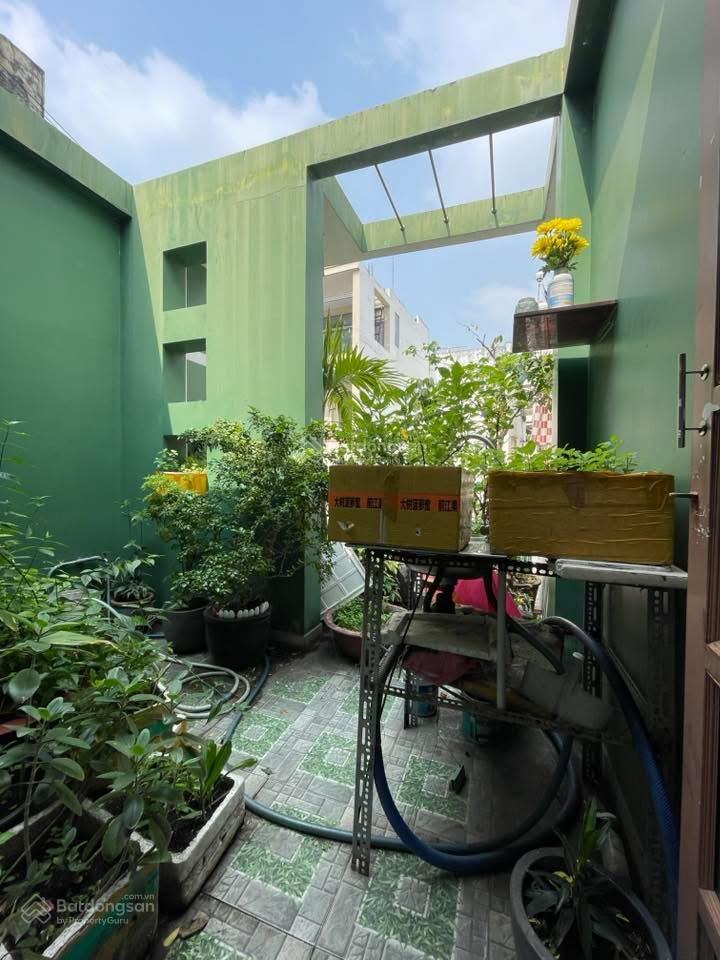 Lý thường kiệt gần đh bách khoa  hẻm nhựa 8m  60m2 5pn