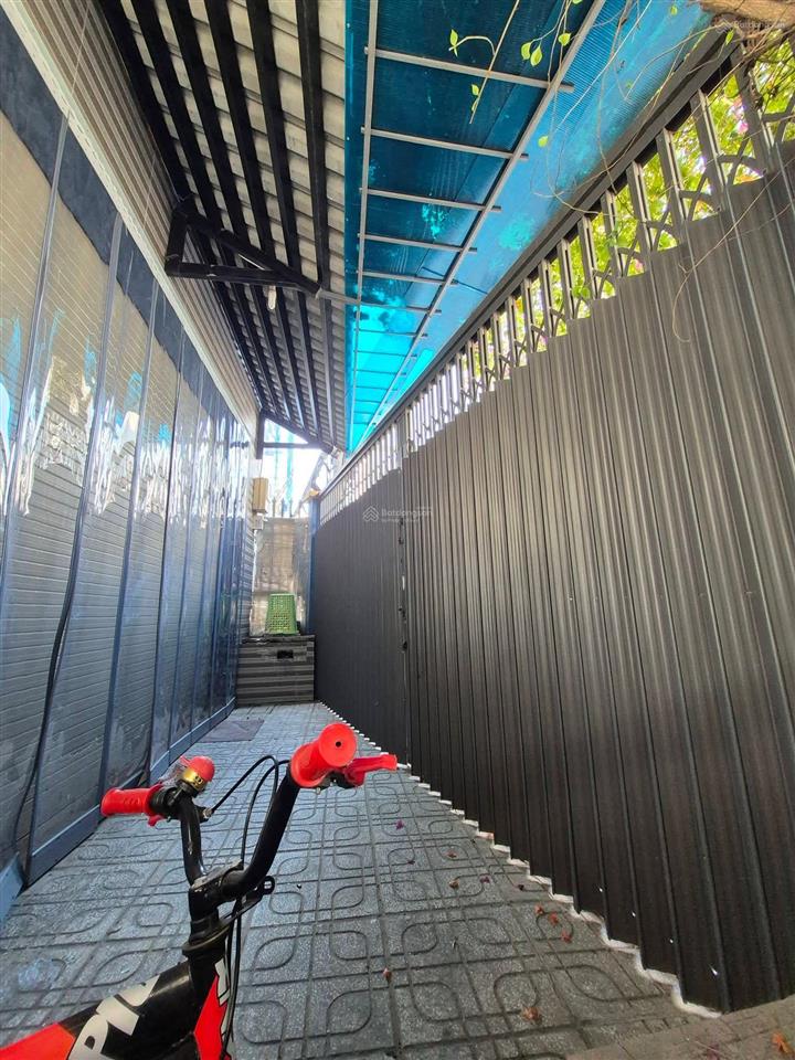 Nhà nát 220m2(7*33) hẻm nhựa xe tải thông sát đại hoc văn hiến (âu cơ bàu cát)gpxd 7 tầng