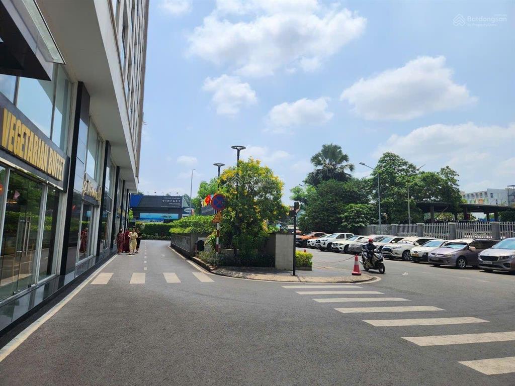 Shophouse 122m2  sky center 5 phổ quang  p13 tân bình (khu sân bay tsn)