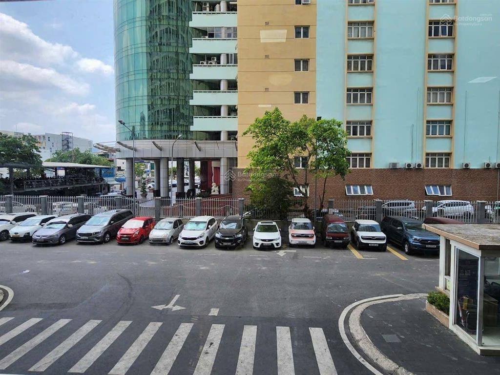 Shophouse 122m2  sky center 5 phổ quang  p13 tân bình (khu sân bay tsn)