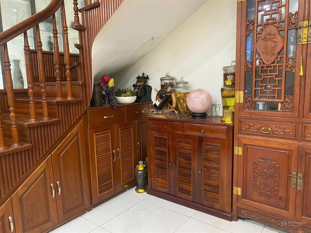 Bán gấp nhà 5 tầng mặt phố tây sơn