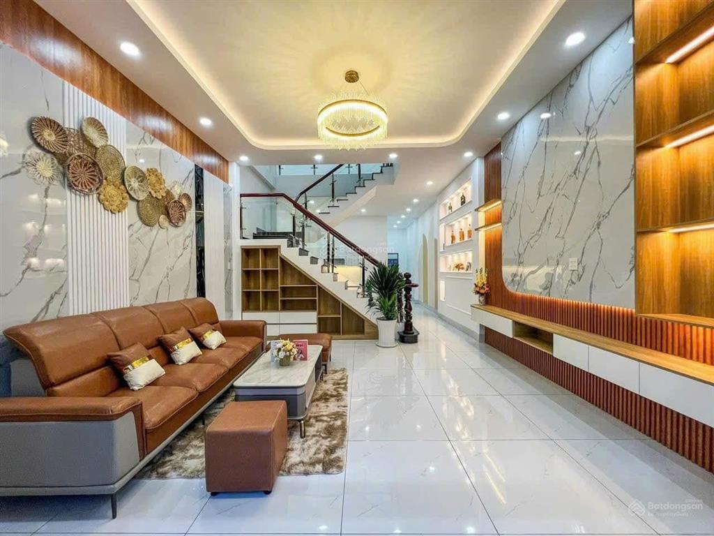 Siêu phẩm nhà thiết kế bán nhà đường lê văn tiên, đông chiêu, dĩ an.  ngay 0919 647 ***