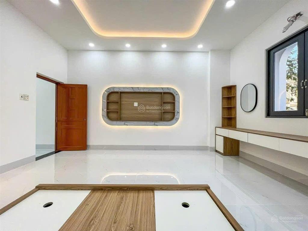 Siêu phẩm nhà thiết kế bán nhà đường lê văn tiên, đông chiêu, dĩ an.  ngay 0919 647 ***