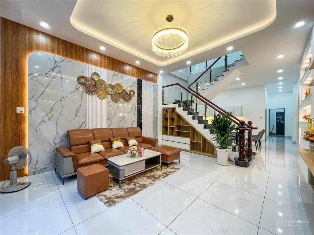 Siêu phẩm nhà thiết kế bán nhà đường lê văn tiên, đông chiêu, dĩ an.  ngay 0919 647 ***