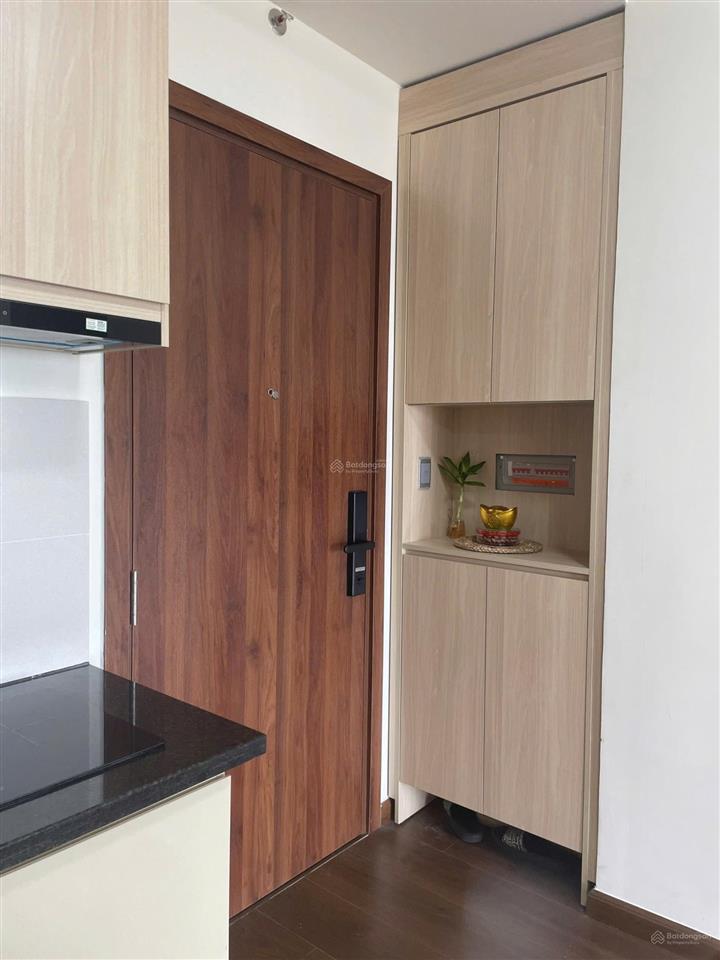 Bán căn hộ 2pn 2wc có ban công  giá chỉ 1.7 tỷ, view đông nam mát mẻ