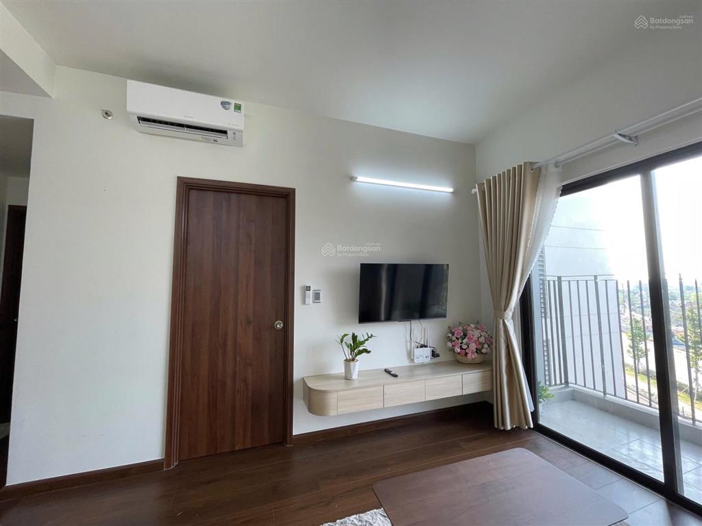 Bán căn hộ 2pn 2wc có ban công  giá chỉ 1.7 tỷ, view đông nam mát mẻ