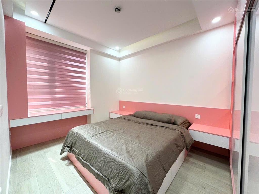Chính chủ bán antonia 3 phòng ngủ full nội thất cao cấp kèm ô xe riêng bao thuế phí (tl)