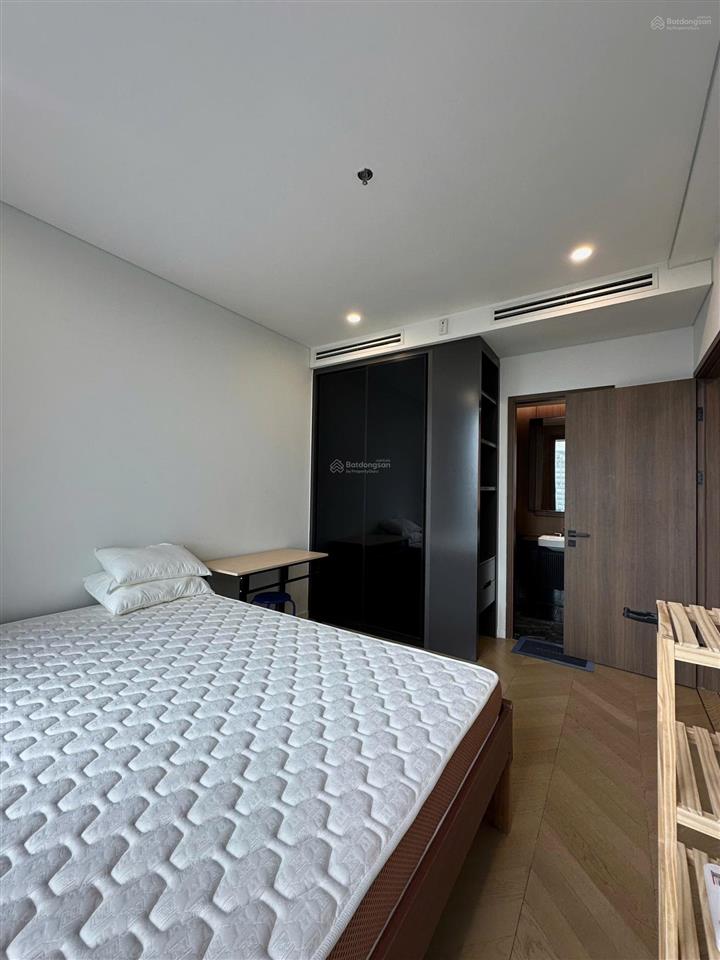 Cho thuê lumiere riverside 2 pn thiết kế đẹp giá tốt