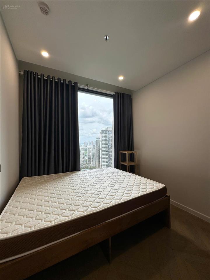Cho thuê lumiere riverside 2 pn thiết kế đẹp giá tốt