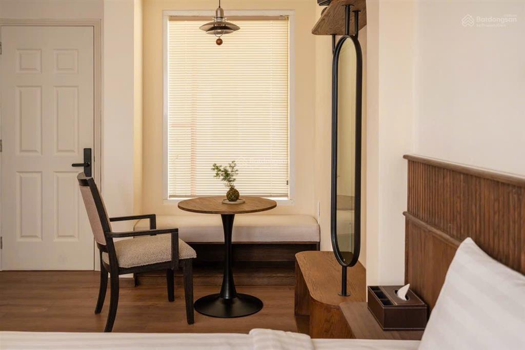 Cho thuê căn hộ 50m2 1pn, cửa sổ lớn, nguyễn trãi quận 1, gần chợ bến thành, công viên 23/9
