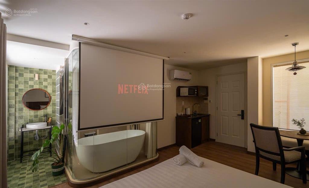 Cho thuê căn hộ 50m2 1pn, cửa sổ lớn, nguyễn trãi quận 1, gần chợ bến thành, công viên 23/9