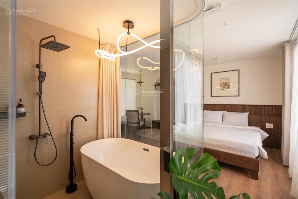 Cho thuê căn hộ 50m2 1pn, cửa sổ lớn, nguyễn trãi quận 1, gần chợ bến thành, công viên 23/9