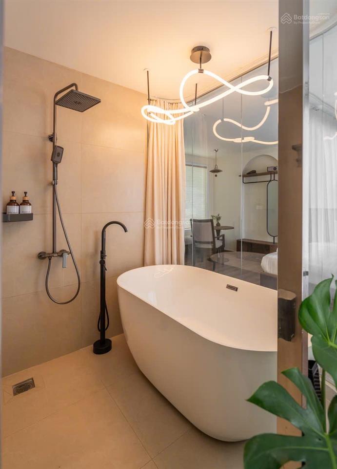 Cho thuê căn hộ 50m2 1pn, cửa sổ lớn, nguyễn trãi quận 1, gần chợ bến thành, công viên 23/9