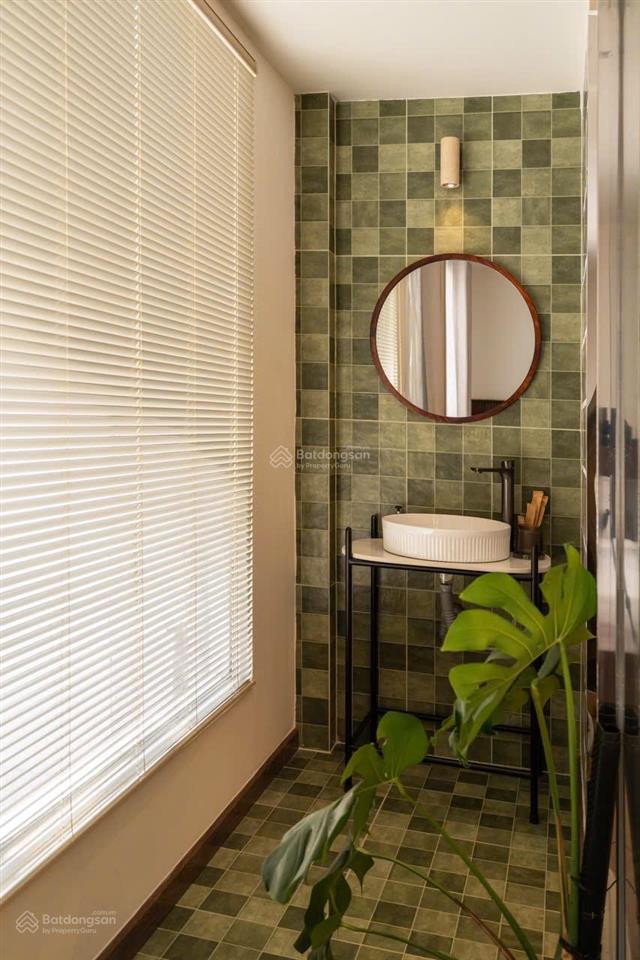 Cho thuê căn hộ 50m2 1pn, cửa sổ lớn, nguyễn trãi quận 1, gần chợ bến thành, công viên 23/9