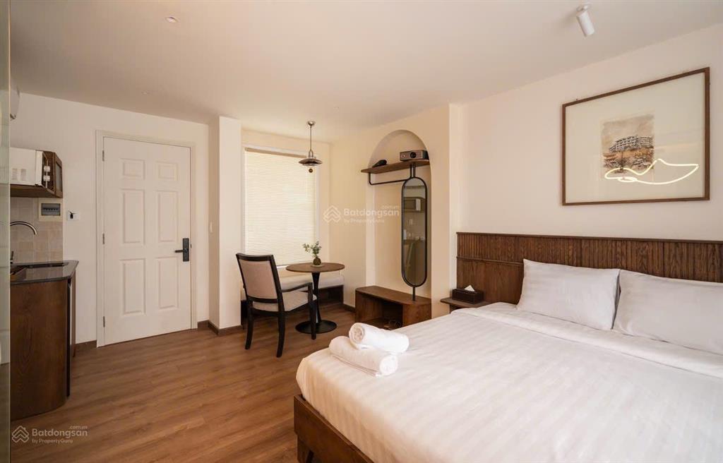 Cho thuê căn hộ 50m2 1pn, cửa sổ lớn, nguyễn trãi quận 1, gần chợ bến thành, công viên 23/9