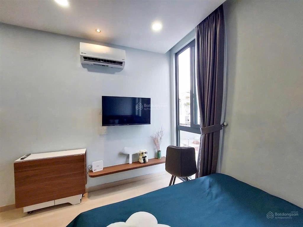 Cho thuê căn hộ 1pn tách bếp  cửa sổ nhiều nắng, máy giặt riêngphạm ngũ lão quận 1,gần bùi viện