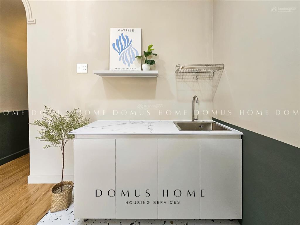 Cho thuê căn hộ 50m2 tách bếp ban công khánh hội quận 4 gần cầu ông lãnh, di chuyển nhanh q1