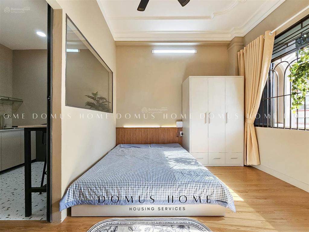 Cho thuê căn hộ 50m2 tách bếp ban công khánh hội quận 4 gần cầu ông lãnh, di chuyển nhanh q1