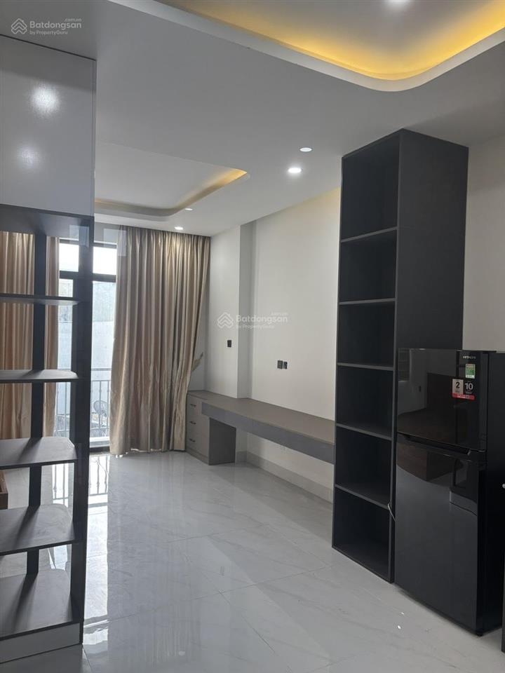 Cho thuê căn hộ có ban công, mới 100% tại nguyễn trãi q5 gần đh sư phạm, đh sài gòn, sát q1