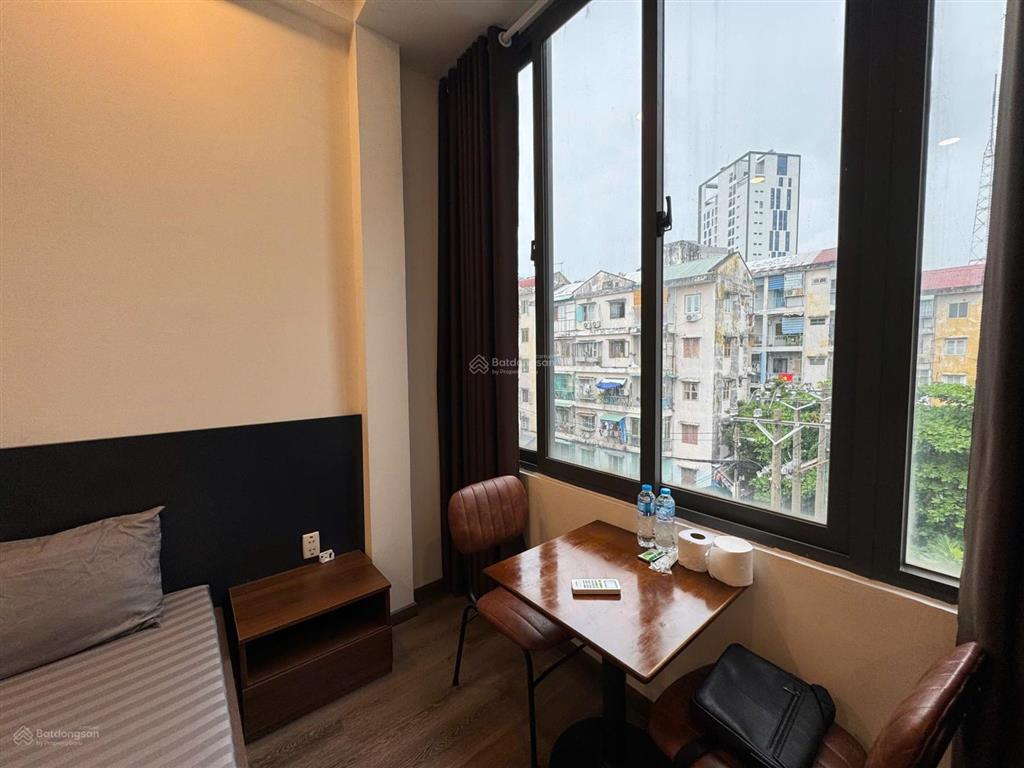 Cho thuê căn hộ 40m2 có ban công  mặt tiền hoàng sa, quận 1  gần thảo cầm viên, đài truyền hình