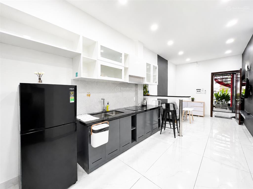 Cho thuê căn hộ 1pn 40m2 ban công máy giặt riêng  đường lý chính thắng q3 gần công viên lê văn tám