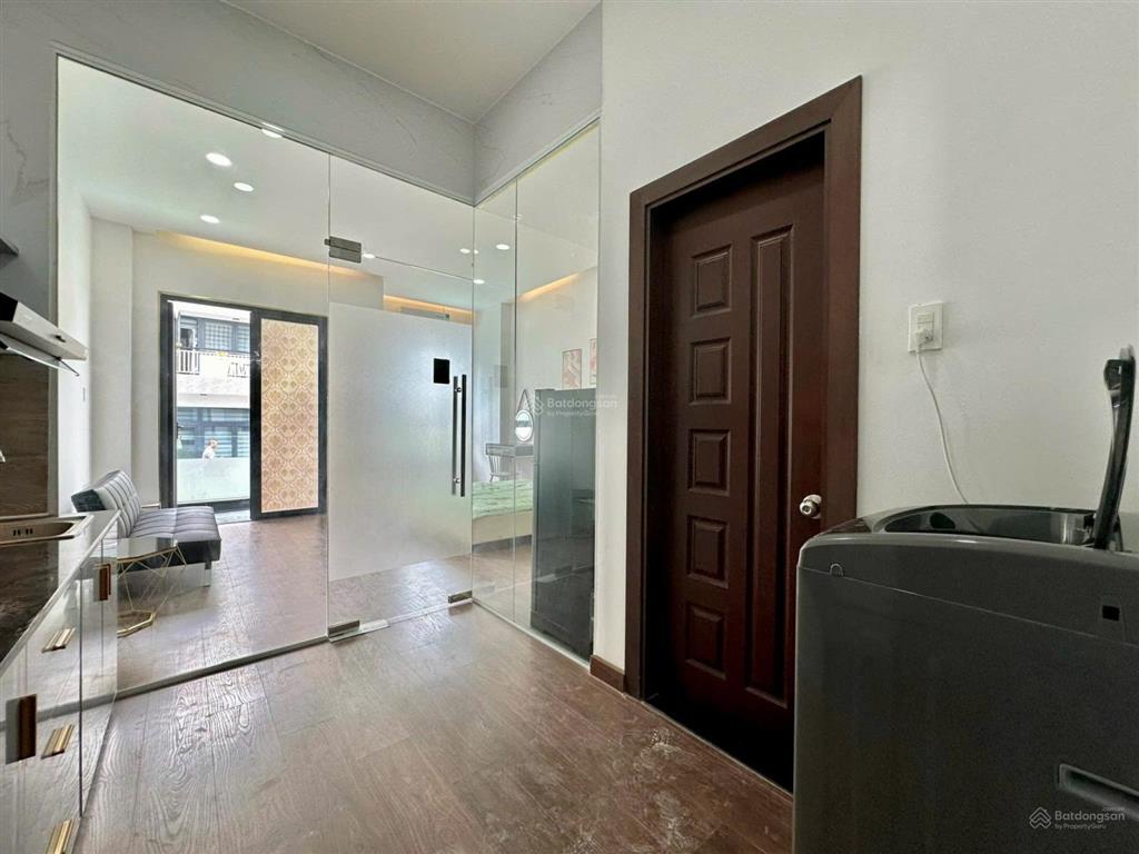 Cho thuê căn hộ 1pn 40m2 mới 100% tách bếp  đường trần quang diệu, q3, ngay cầu trần quang diệu