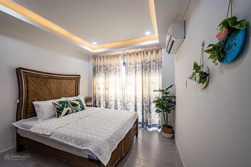 Cho thuê căn hộ 1pn 40m2 ban công thoáng mát  đường đề thám, quận 1, gần ngay đh văn lang