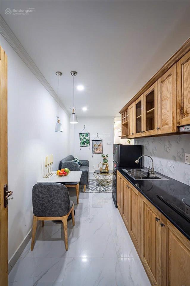 Cho thuê căn hộ 1pn 40m2 ban công thoáng mát  đường đề thám, quận 1, gần ngay đh văn lang