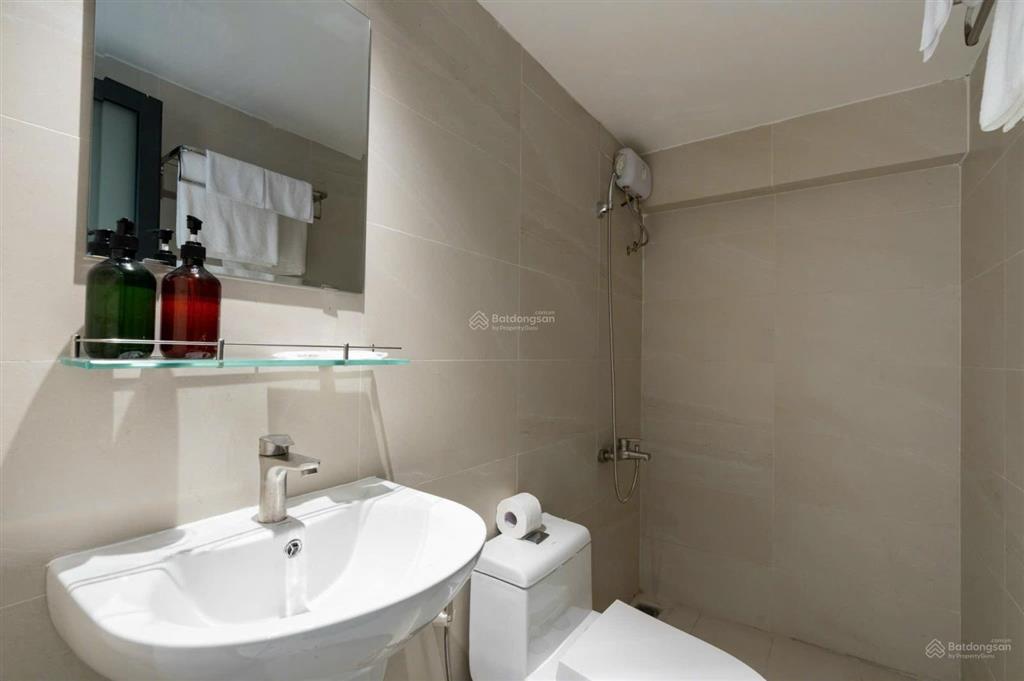 Cho thuê căn hộ 1pn 40m2 máy giặt riêng  đường nguyễn phi khanh, q1, gần ngay công viên lê văn tám