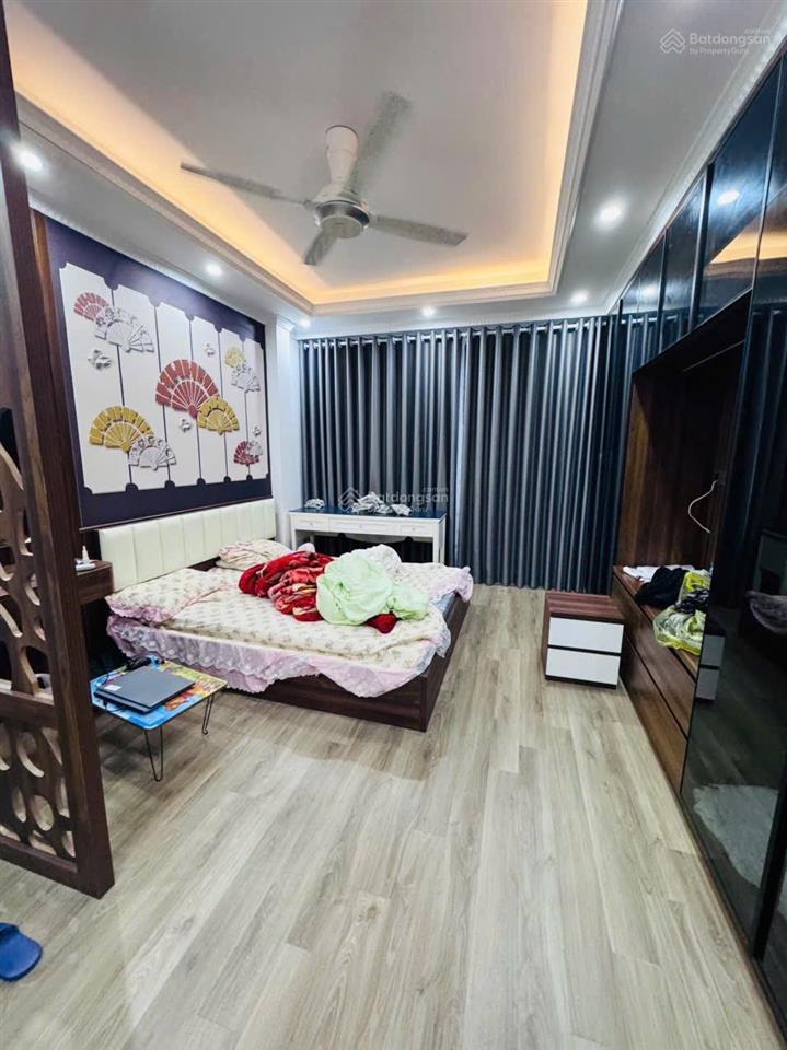 Bán nhà 5 tầng 5 ngủ gần ga văn quán trần phú hà đông ô tô đỗ cửa gần 60m2 giá nhỉnh 12 tỷ