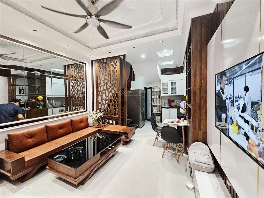 Bán nhà 5 tầng 5 ngủ gần ga văn quán trần phú hà đông ô tô đỗ cửa gần 60m2 giá nhỉnh 12 tỷ