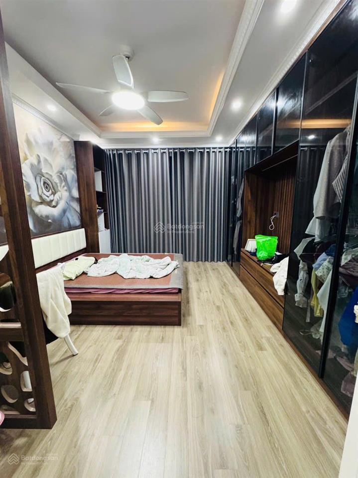 Bán nhà 5 tầng 5 ngủ gần ga văn quán trần phú hà đông ô tô đỗ cửa gần 60m2 giá nhỉnh 12 tỷ