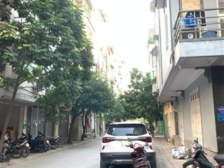 Bán nhà văn quán phân lô vỉa hè ô tránh cách phố chiến thắng 35m2, 5 tầng giá 14,5 tỷ