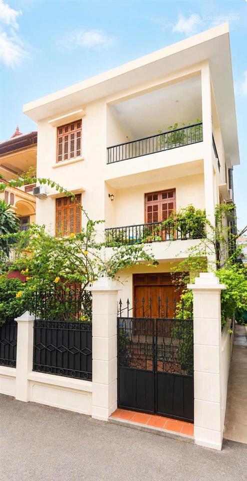 Bán nhà ngô thì nhậm hà đông, phân lô, gara ô tô, kinh doanh sầm uất dt 80x6 giá 14 tỷ.