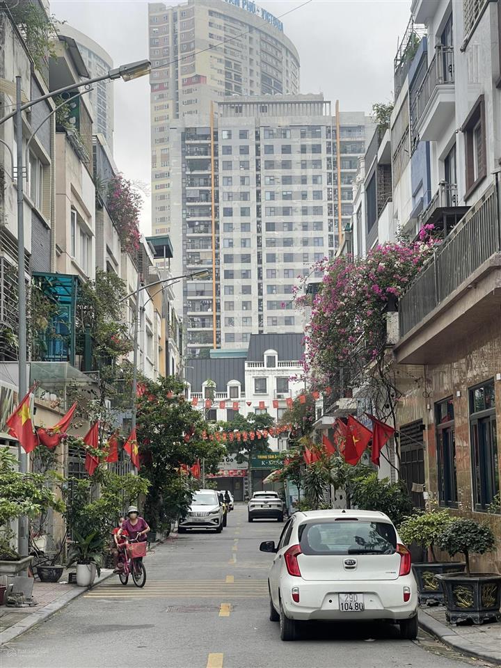 Bán nhà phân lô văn quán hà đông  vỉa hè rộng  kinh doanh 36m2 giá 11,6