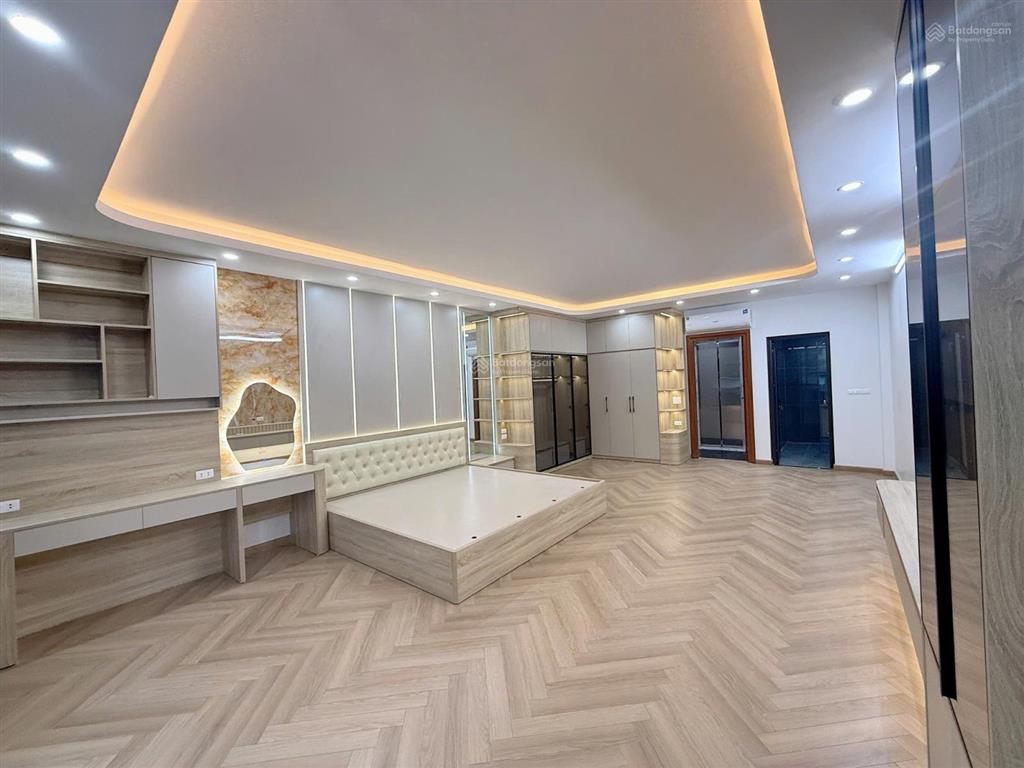 Bán nhà siêu phẩm văn quán hà đông112m2x6 tầng ô tô tránh đỗ ngày đêm kinh doanh đỉnh cao giá34 tỉ