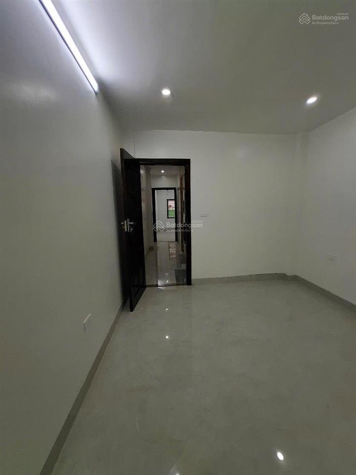 Bán nhà phố cổ hà đông đường thông thoáng nội thất vip cầu thang máy dt42m2x5 tầng giá nhỉnh 15 tỷ