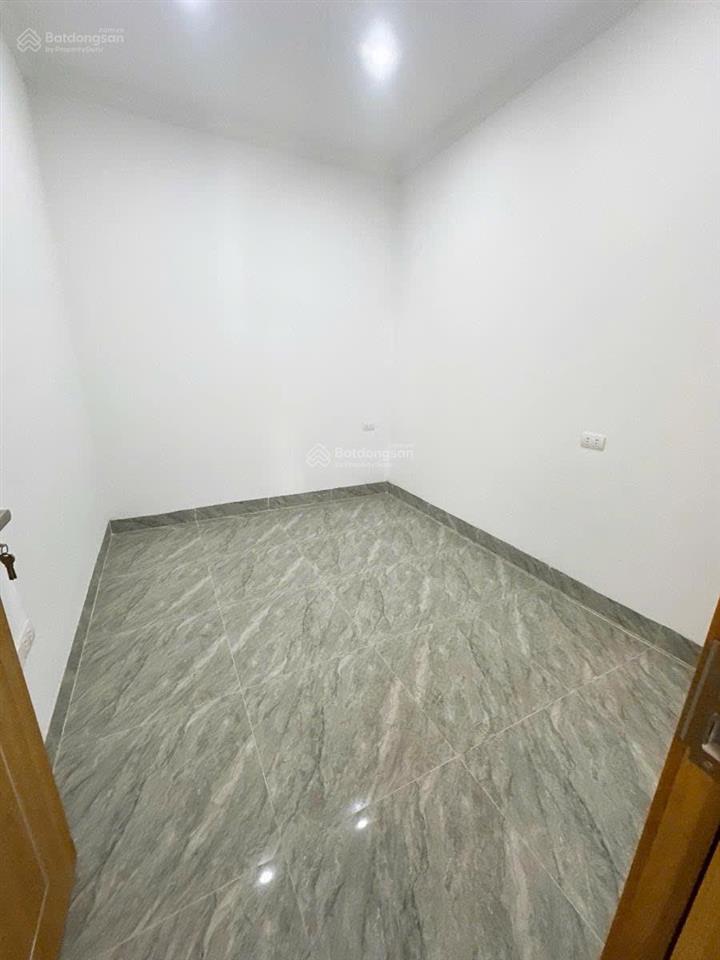 Bán nhà đẹp trung tâm lê trọng tấn hà đông ô tô tránh đỗ 15m dt 36m2x5 tầng giá 7,5 tỷ