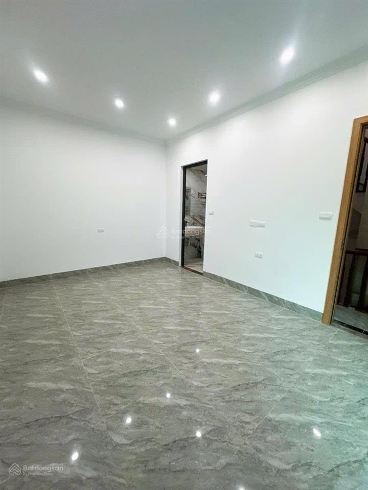 Bán nhà đẹp trung tâm lê trọng tấn hà đông ô tô tránh đỗ 15m dt 36m2x5 tầng giá 7,5 tỷ